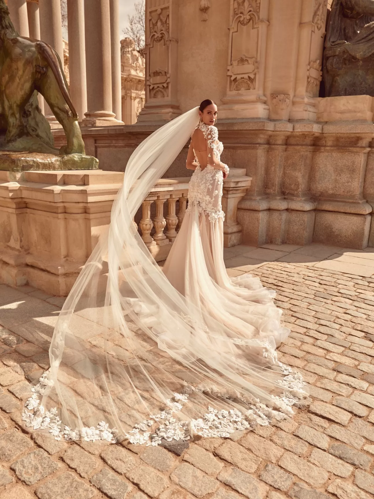 GALIA LAHAV Barbara Veil Shop