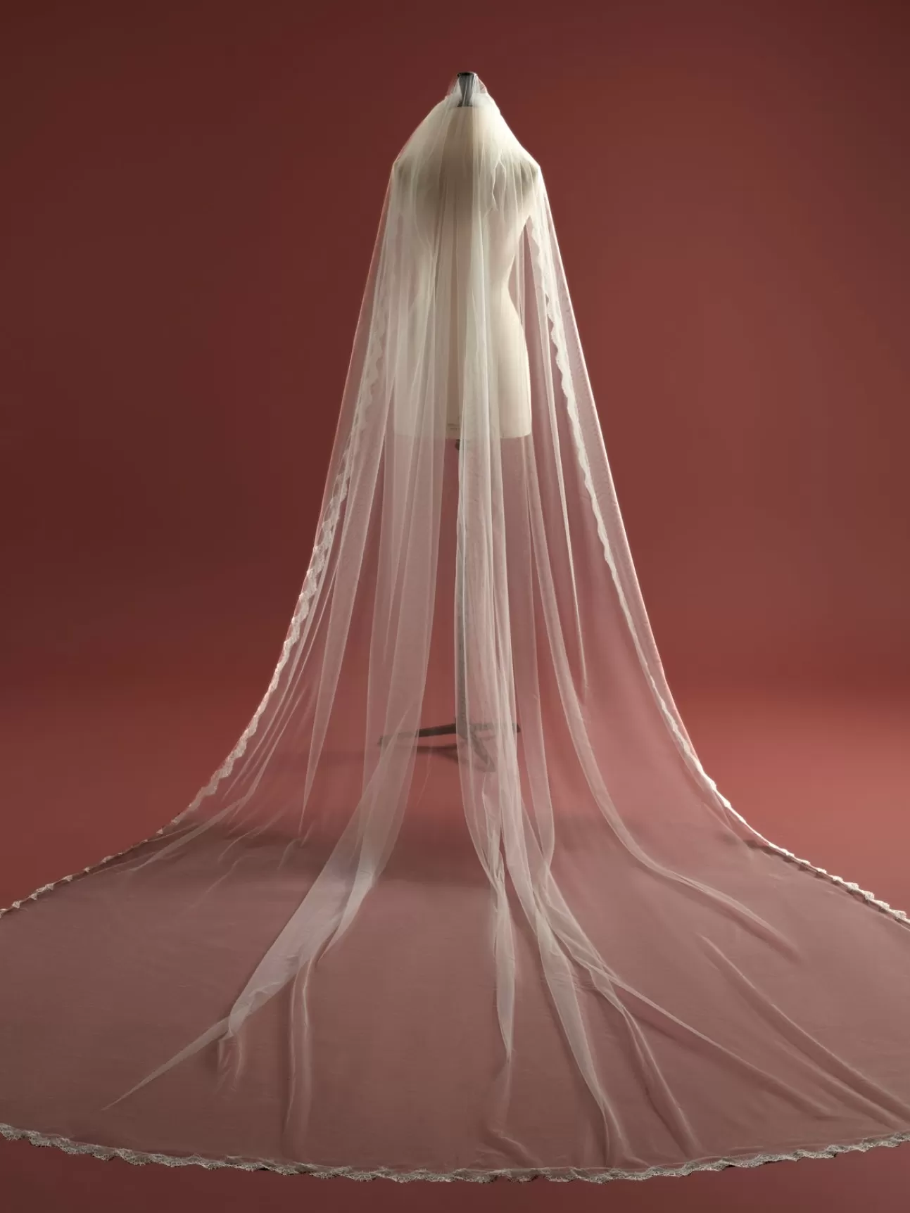 GALIA LAHAV Finesse Veil Store