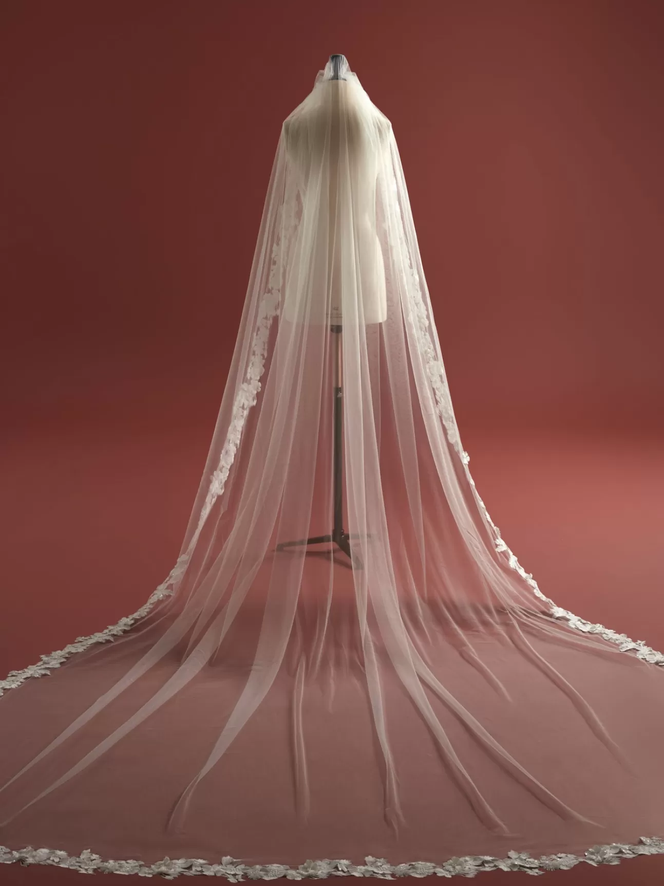 GALIA LAHAV Rosemary Veil Store