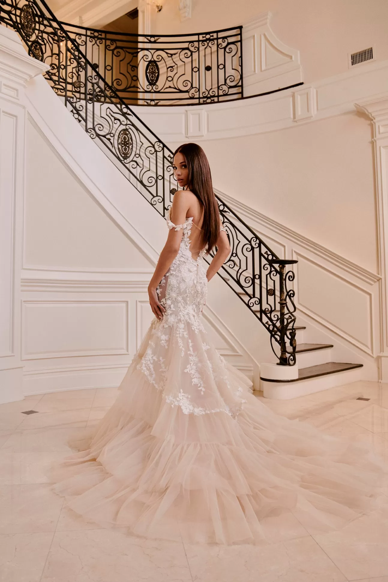 GALIA LAHAV Veronica Online